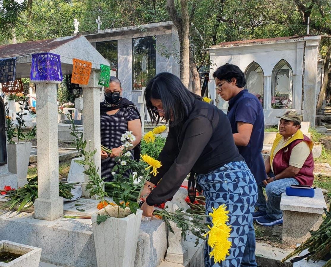 El Día de las Madres Xochimilco espera más de 30 mil visitantes a panteones