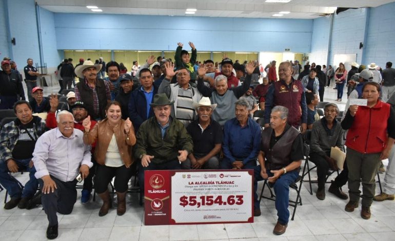 Tláhuac apoya a campesinos damnificados por granizada