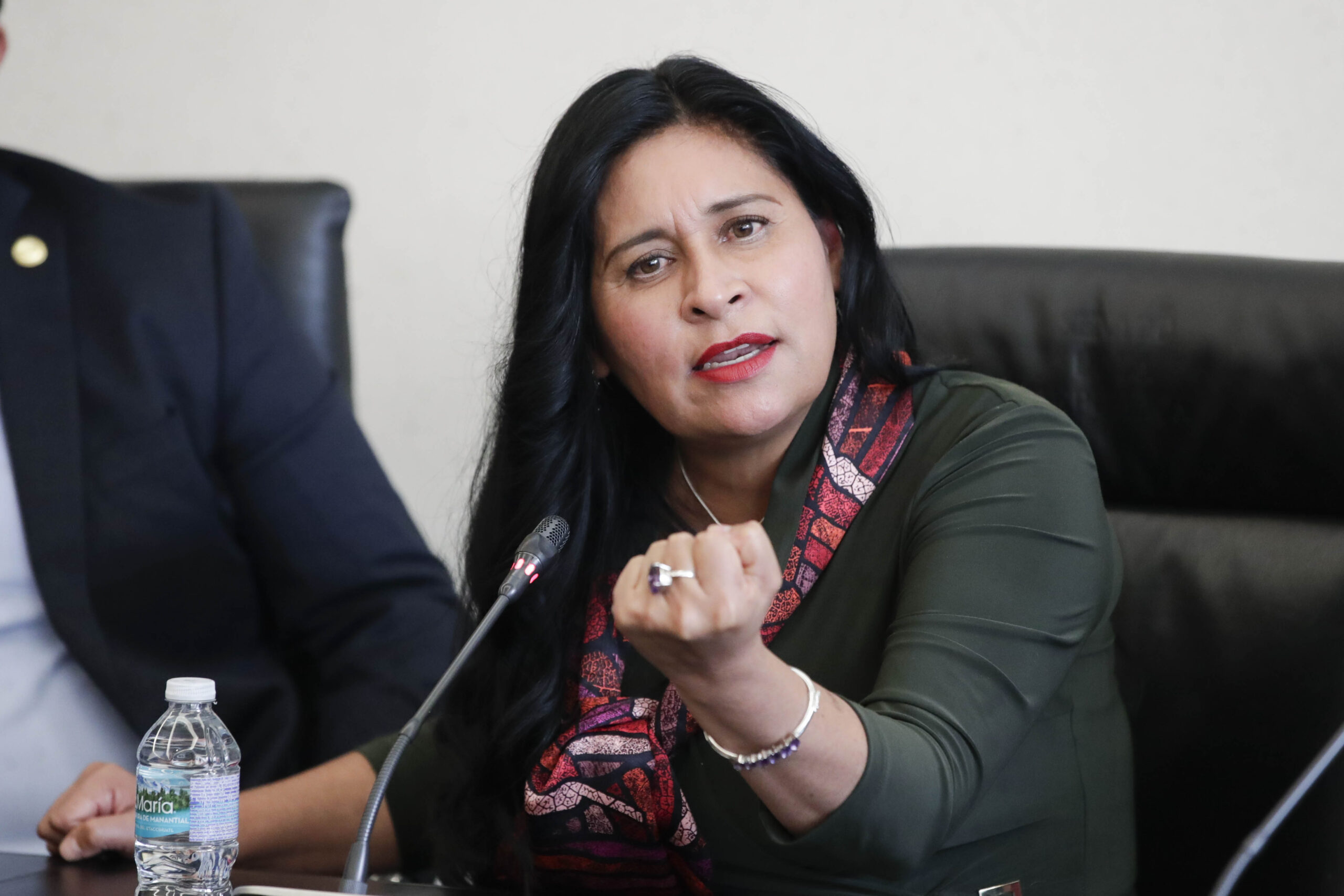 Entrega Ana Lilia Rivera reconocimientos a integrantes del Consejo de Líderes MX 